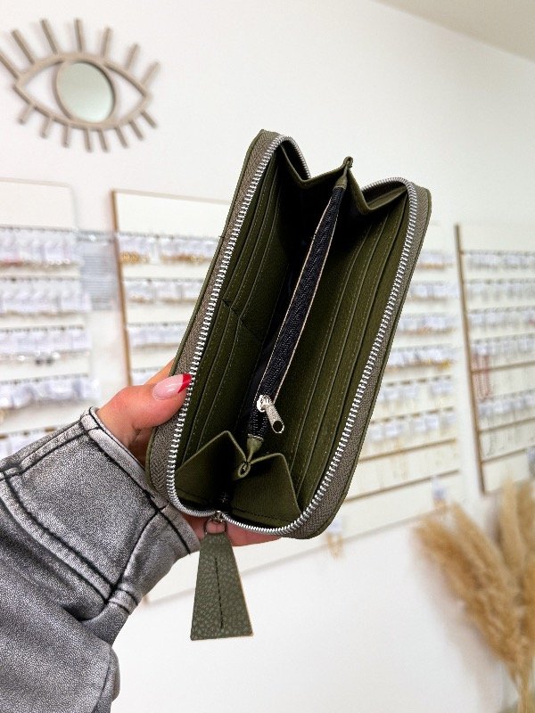 Producto - Billetera grande verde militar - 1