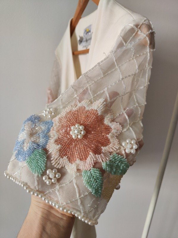 Producto - Saco Bordado Su Majestad