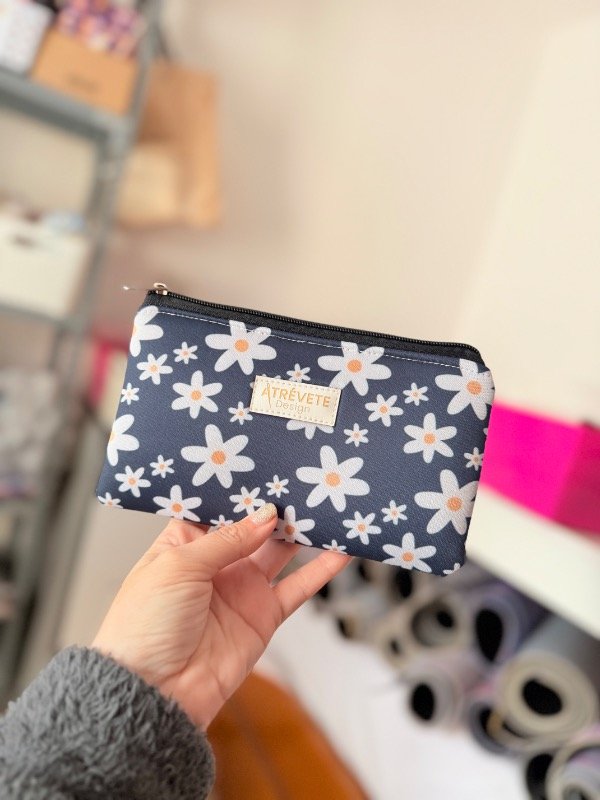 Producto - ESTUCHE NEOPREN - MARGARITAS