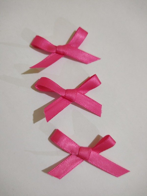 Producto - Moño fucsia n 01 x unidad