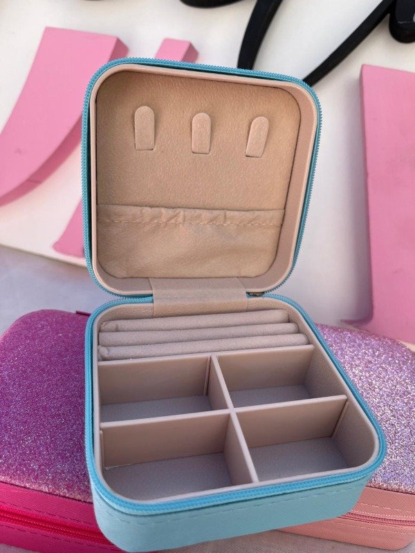 Producto - Alhajero celeste brillos