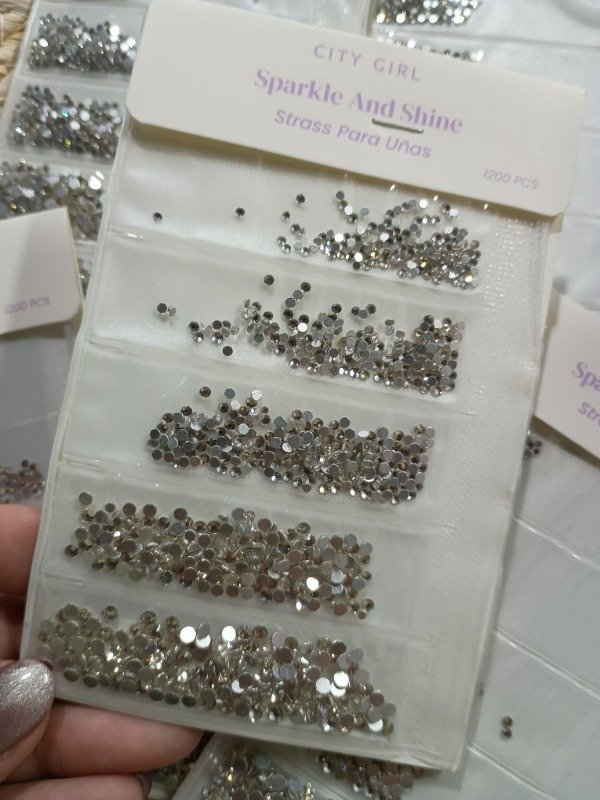 Producto - STRAS PLATEADO CITY