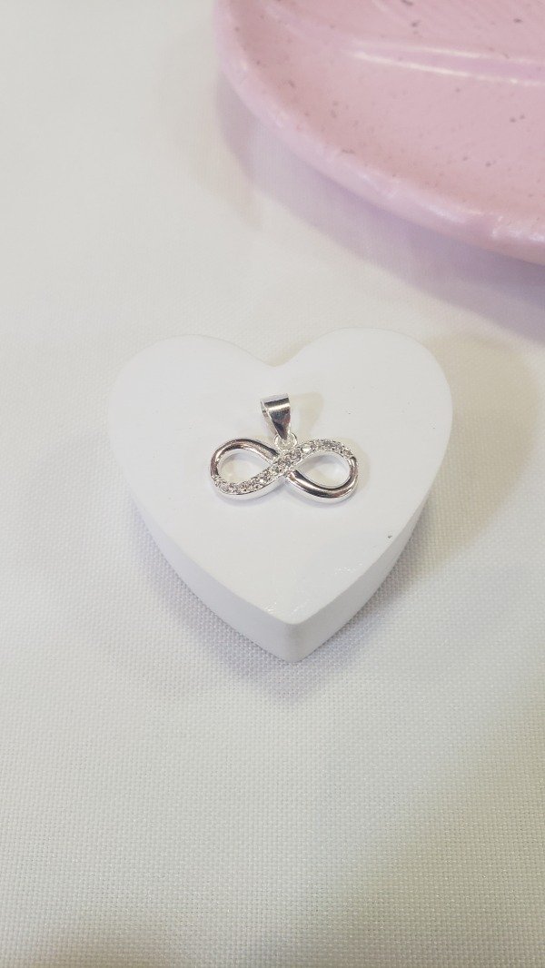 Producto - Dije infinito medio strass