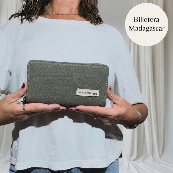 Producto - Billetera MADAGASCAR