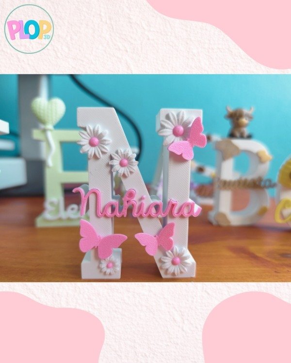 Producto - Letra de 8cm con adorable FLORES Y MARIPOSAS - 1