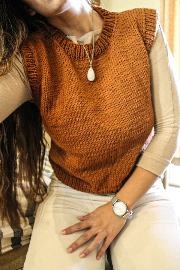 Producto - CHALECO ISIS LADRILLO