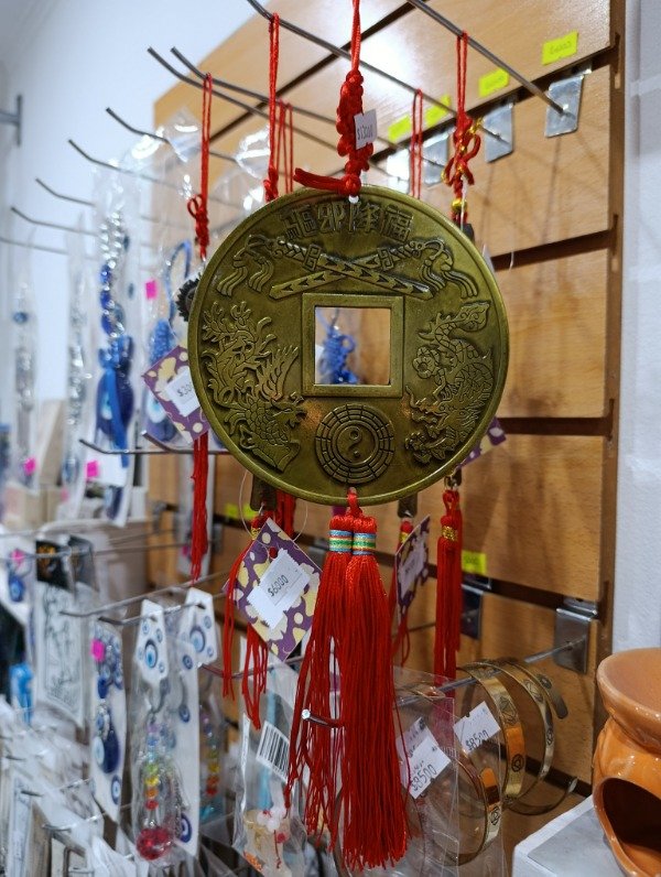 Producto - Moneda china súper