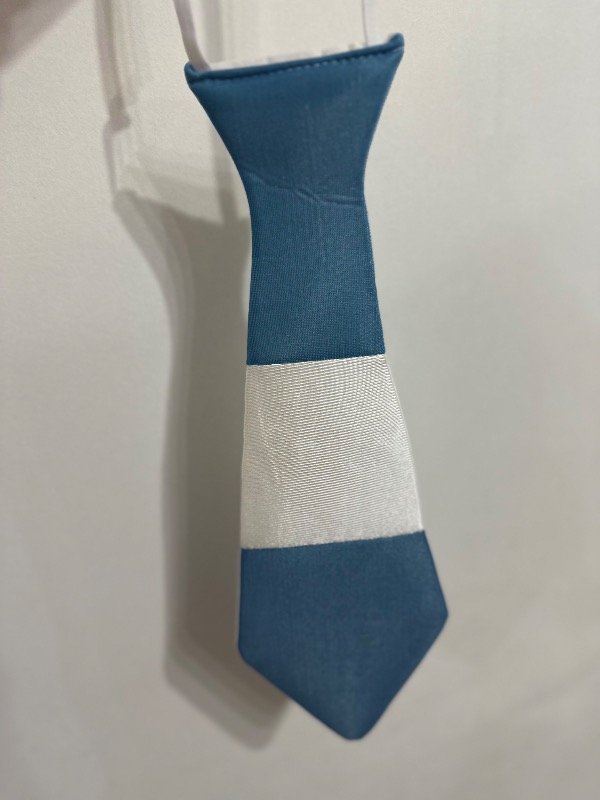 Producto - Corbatón liso argentina
