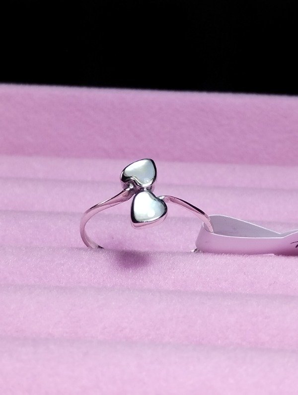 Producto - Anillo de plata doble corazón nácar