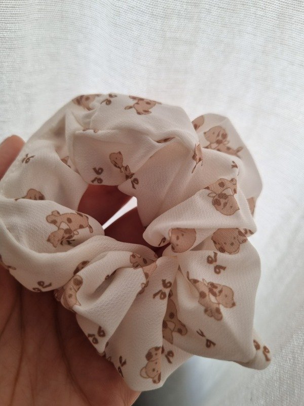 Producto - Scrunchie perritos blanco
