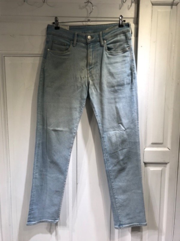 Producto - Jean HyM celeste recto basico- Talle 32-PRECIO: 48x