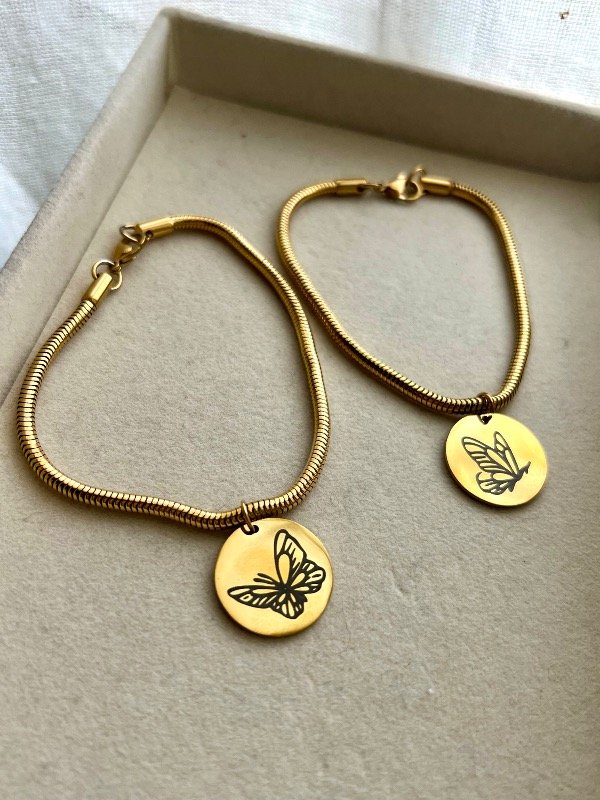 Producto - Combo 2 pulseras Clapton doradas