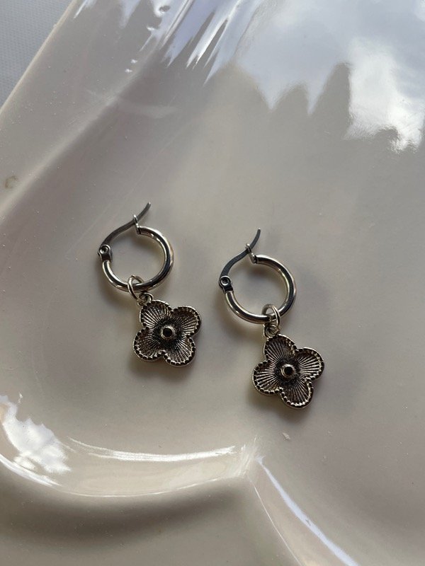 Producto - Argollas Flor
