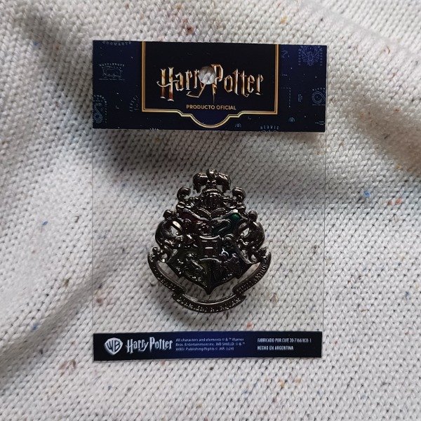 Producto - Pin Hogwarts oficial