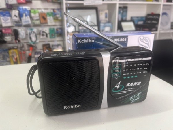 Producto - RADIO KCHIBO 4 BANDAS A PILAS