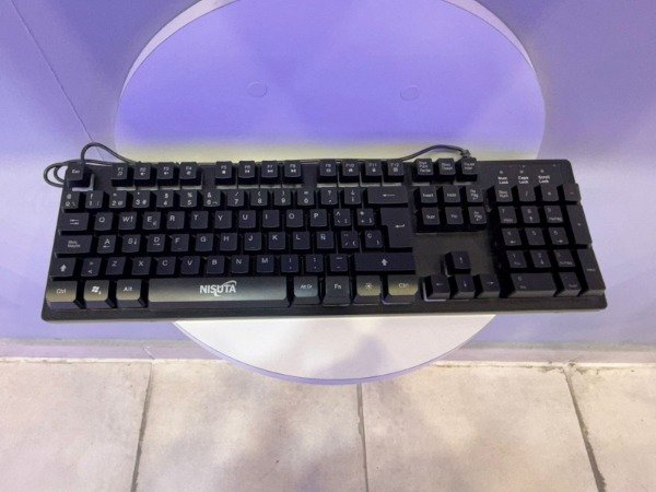 Producto - Teclado gaming USB rgb