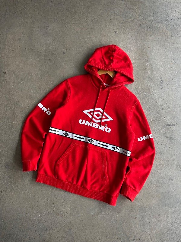 Producto - BUZO HOODIE UMBRO ESTAMPADO ROJO (M)