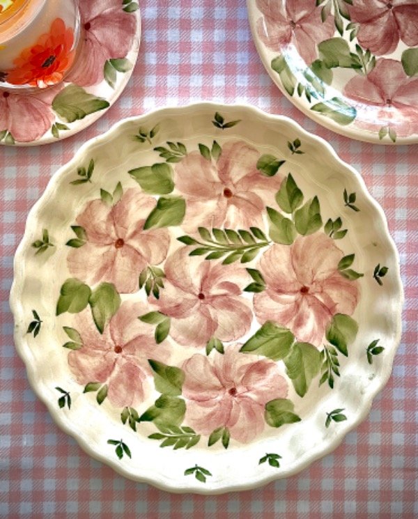 Producto - Bandeja CIRCULAR con borde ondulado ROSA/VERDE