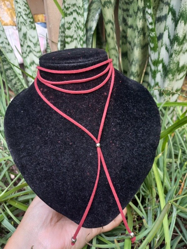 Producto - choker corbatero bolita simple (bordó)