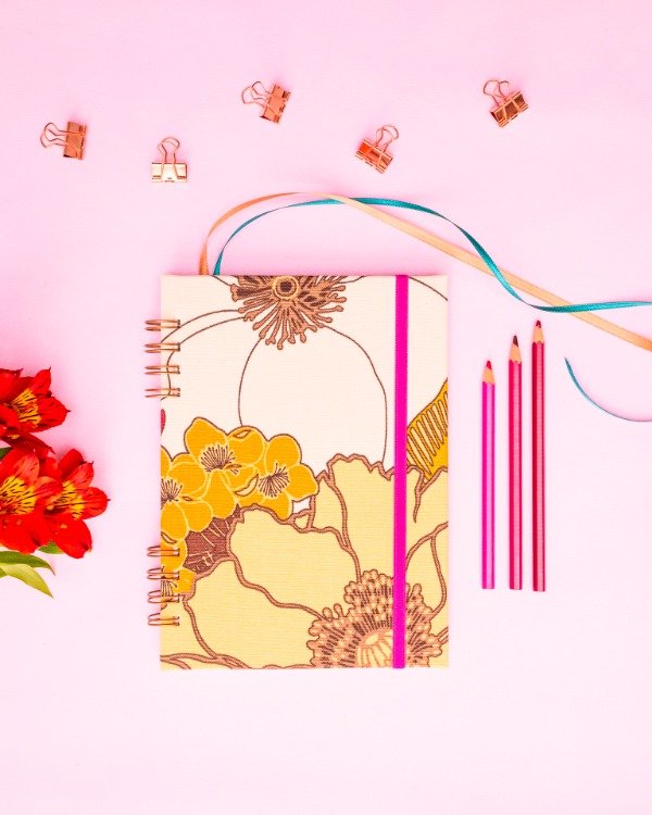 Producto - Agenda semanal Vergel Claro - Tapa de tela