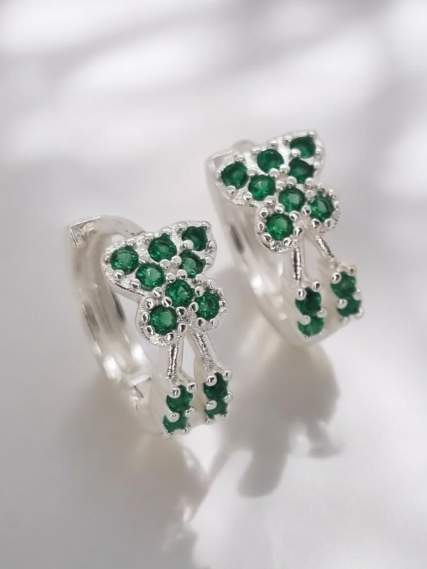 Producto - Aros acero blanco argollita aplique mariposa rect strass