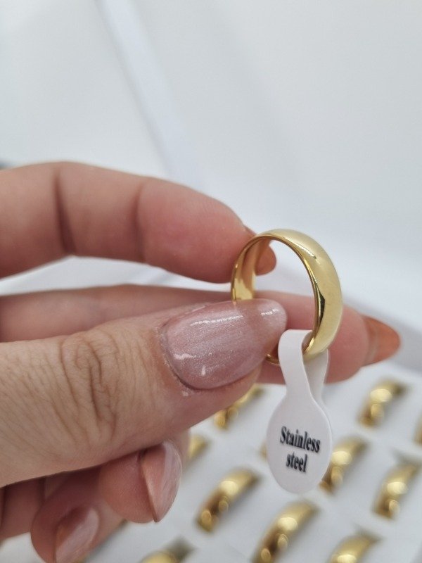 Producto - Anillo acero dorado alianza por unidad