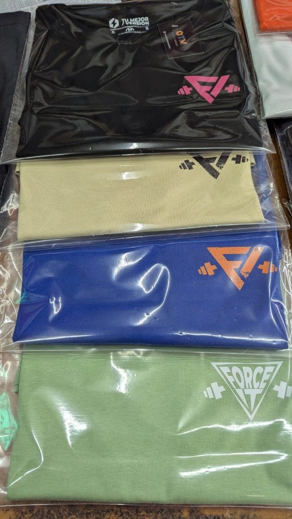 Producto - Remera Force It