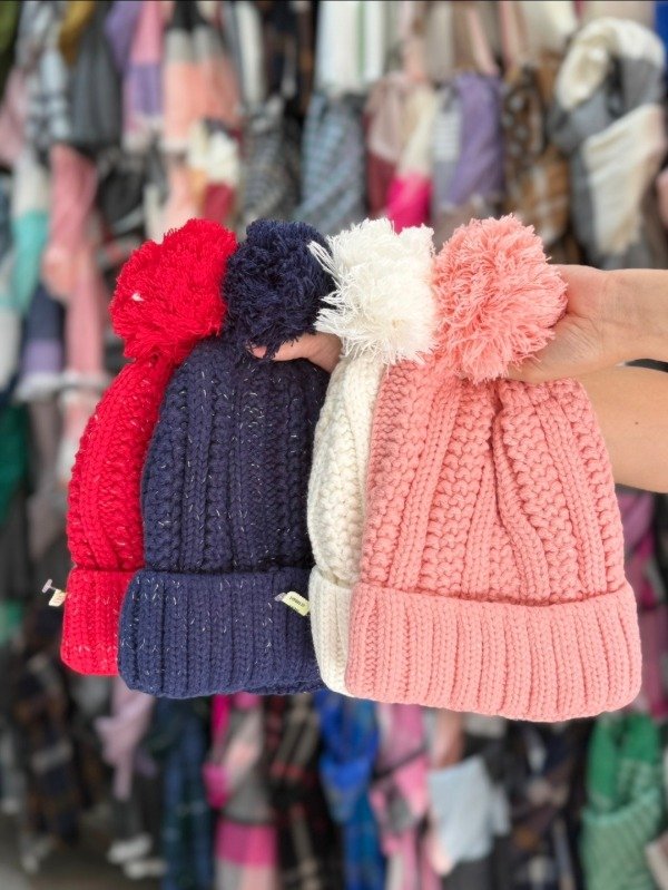 Producto - Gorro nevado con pompom importado - 0