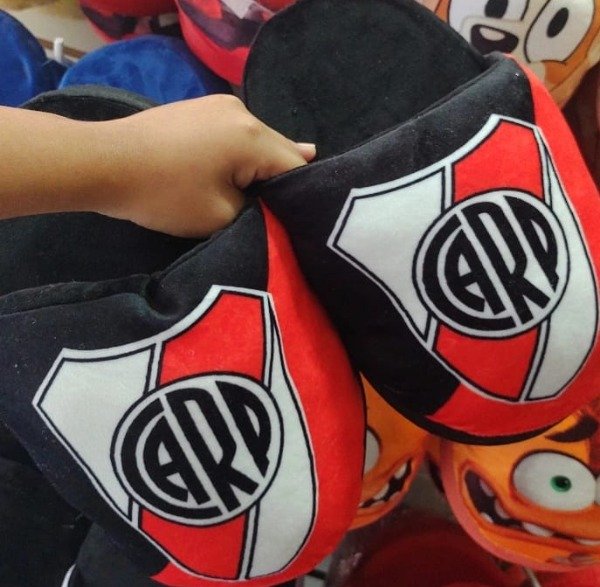 Producto - Línea Quito !! Pantuflas River /Boca