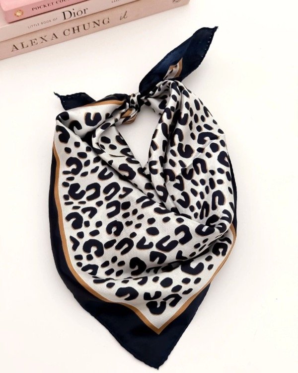 Producto - Pañuelo Huna