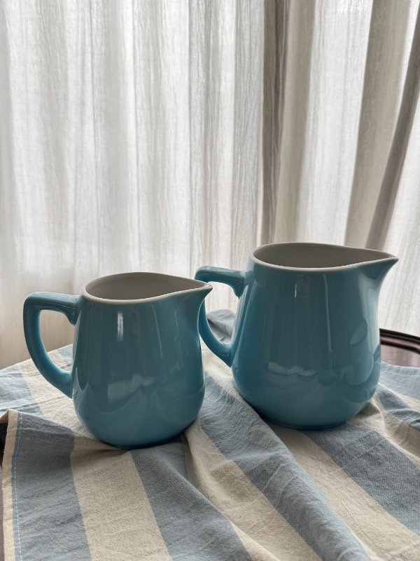 Producto - Set de Jarras Antiguas