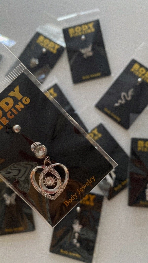 Producto - Piercing ombligo. Corazon XXL