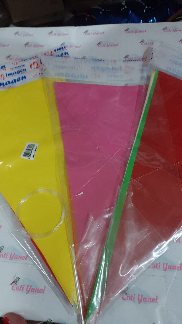 Producto - Banderin plastico