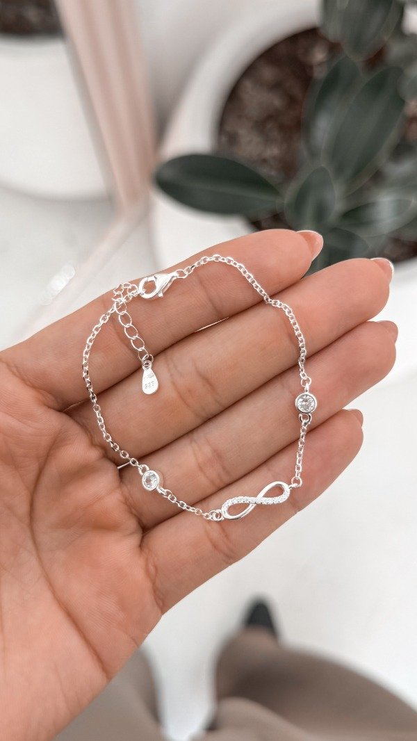 Producto - Pulsera regulable infinito con cubic