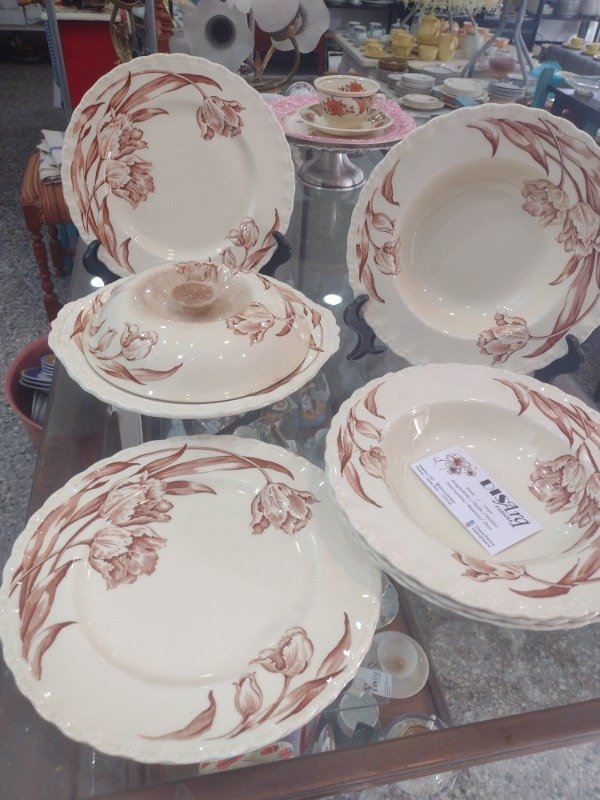 Producto - Lote Grindley platos + guisera