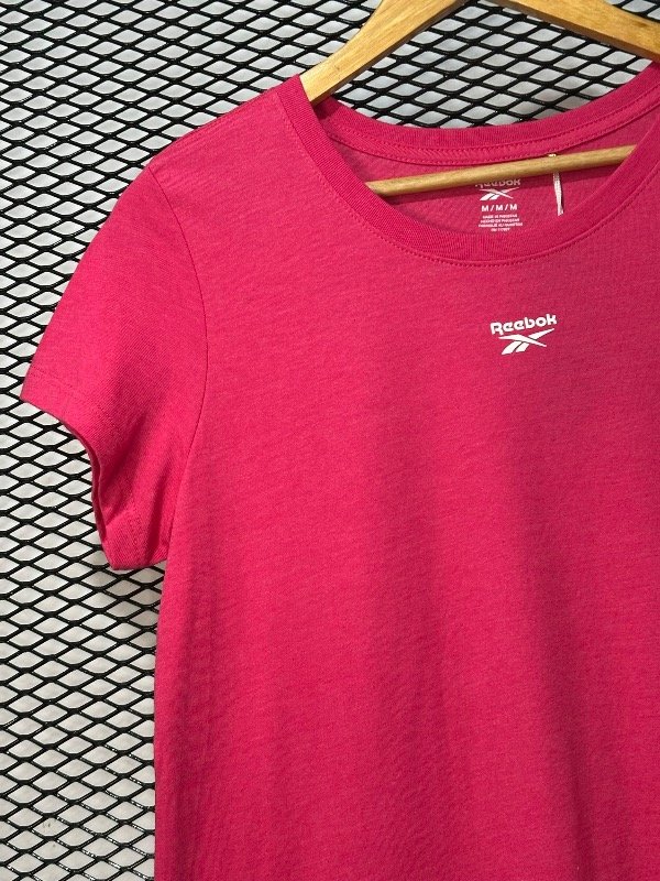 Producto - Remera REEBOK TM nueva - 1