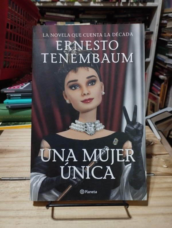 Producto - UNA MUJER ÚNICA - Ernesto Tenembaum