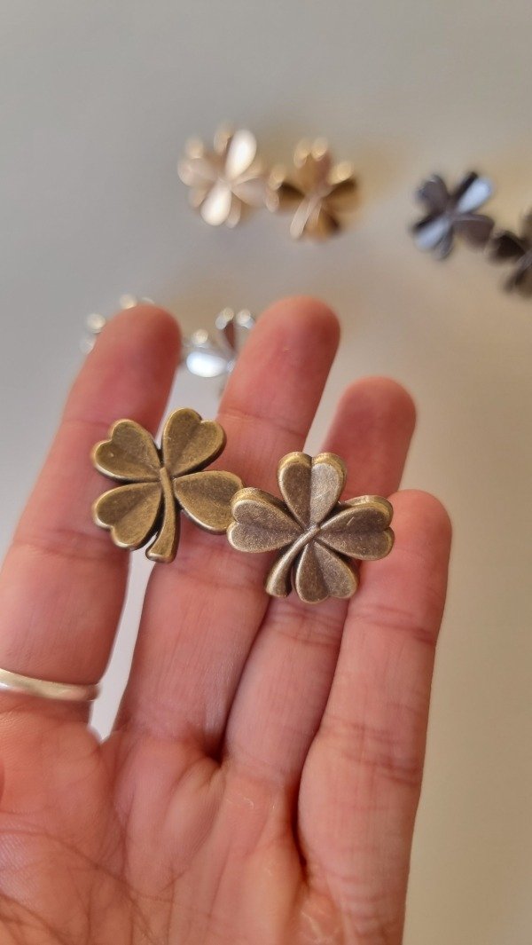 Producto - Broche para ajustar TRÉBOL