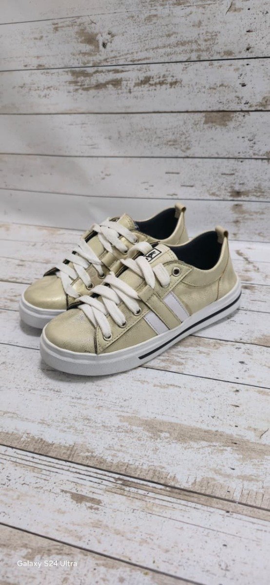 Producto - zapatilla dorado del 36 al 40 - 0