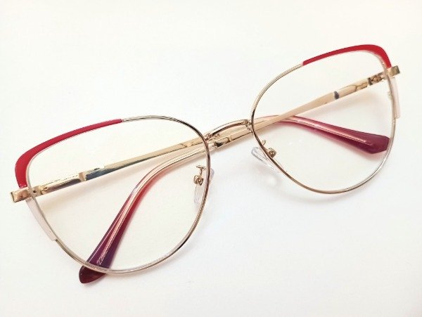 Producto - M2202 ROJO DETALLE BLANCO