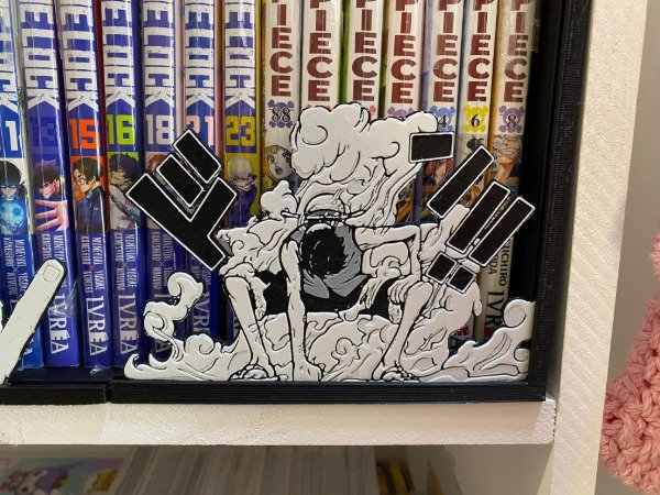 Producto - Soporte para mangas de Luffy
