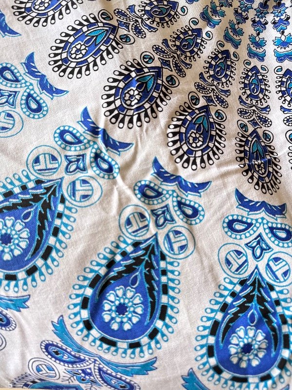 Producto - Manta circular blanco, azul y celeste - 1