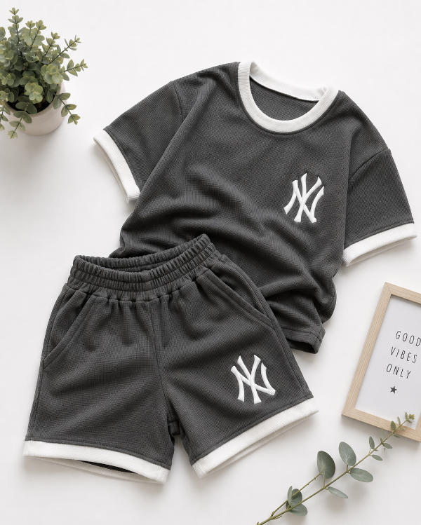 Producto - CONJUNTO LOGAN GRIS (REMERA + SHORT)