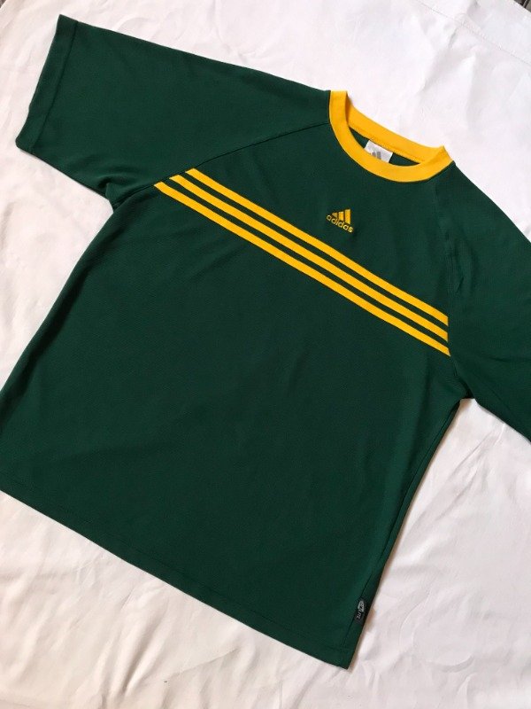 Producto - 2005 Adisdas deportive embroied jersey.
