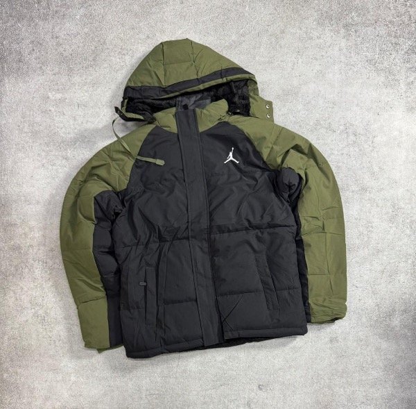 Producto - Puffer Jordan Con piel