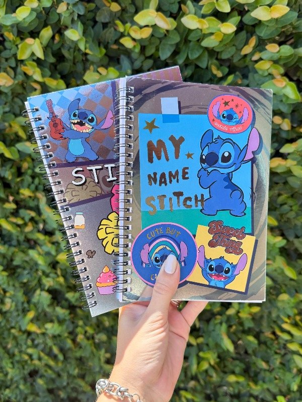 Producto - CUADERNO METALIZADO STITCH