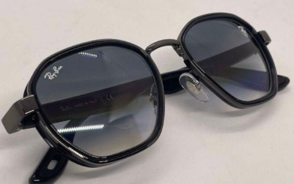 Producto - RAY BAN FERRARI 3674MF001/J0
