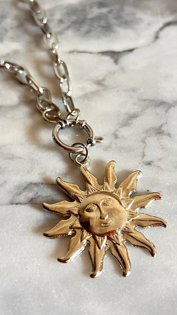Producto - Collar Sol de mayo