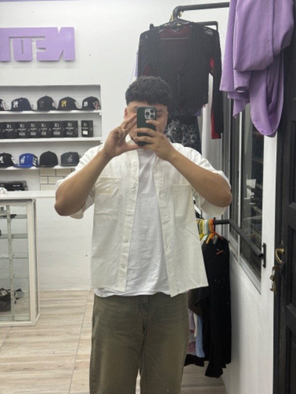 Producto - Camisa Boxy Fit ESSENCE Crudo - 3