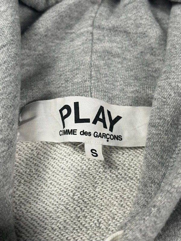 Producto - Comme des Garcons Play Classic Red Heart Pullover - 3